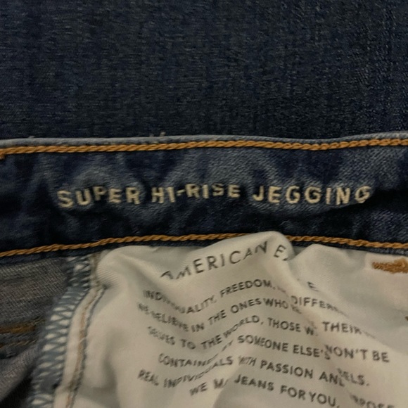 American Eagle Jeans - Picture 5 of 5